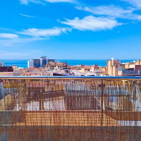 Penthouse With Amazing Sea Views And Parking Apartment