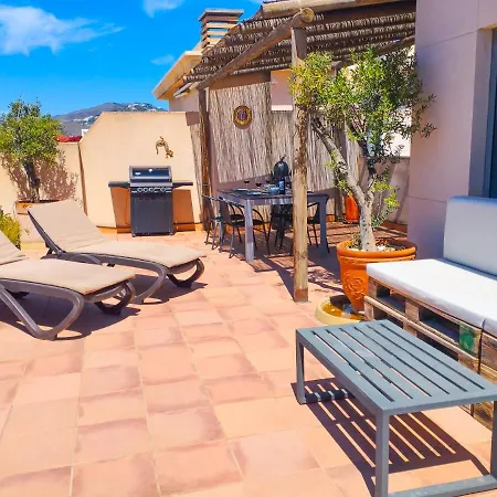 Apartment Penthouse With Amazing Sea Views And Parking *